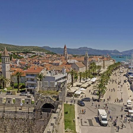Отель Ani In Trogir * Mittel-Dalmatien Сегет Доньи Экстерьер фото