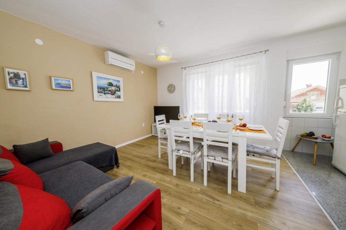 Отель Ani In Trogir * Mittel-Dalmatien Сегет Доньи Экстерьер фото
